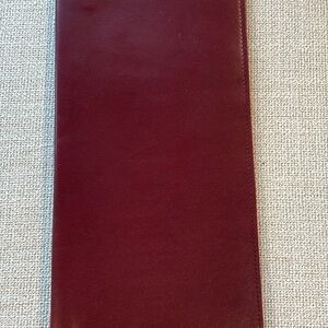 Manhattan Limited Elegant Burgundy Leather Wallet